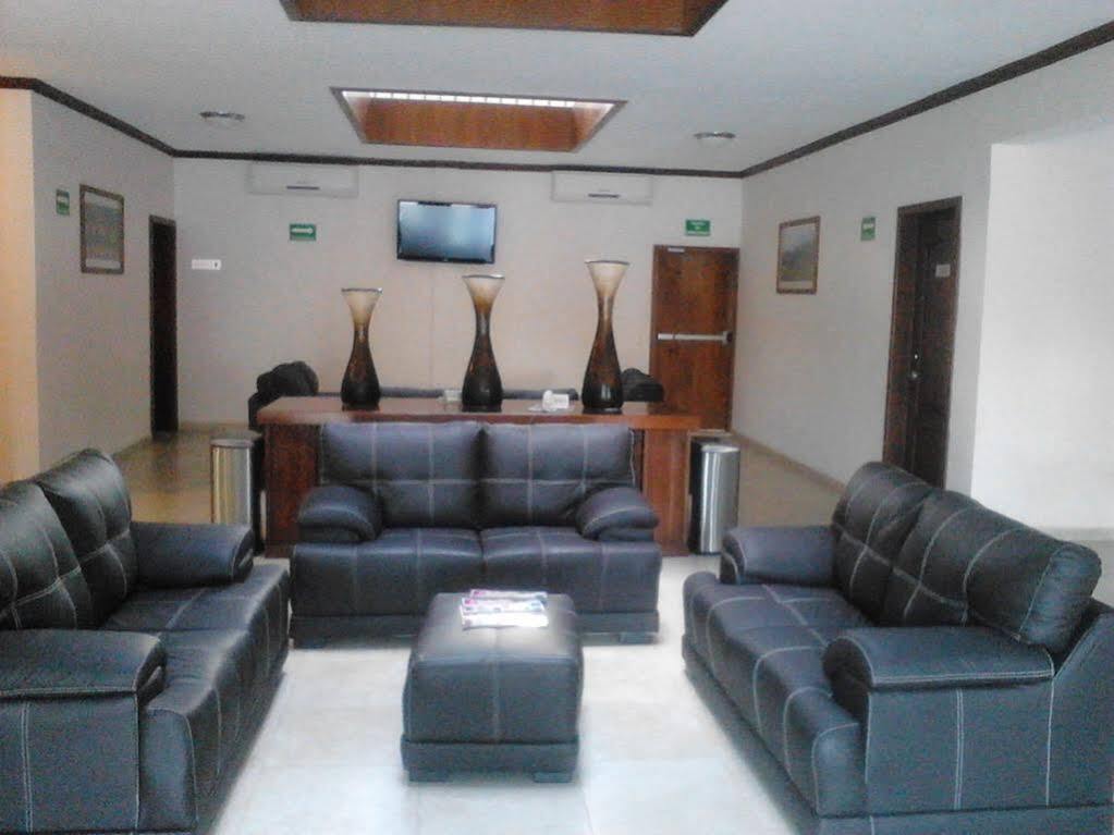 Capital O Monte Salerno Hotel&Suites Montemorelos Exterior foto